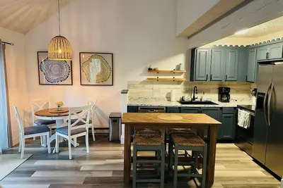 Image de A sweet retreat, with a cozy vibe on Jack Frost Mountainside!
