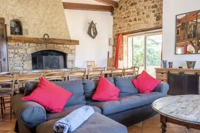 Image de La Feneire est un gîte situé situé au coeur de l'Ardèche.