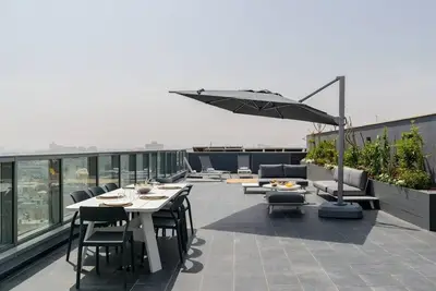 Image de Neve Tsedek-Florentin-Design Duplex Penthouse by HolyGuest