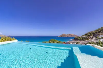 Image de Refined Villa with High Range of Services