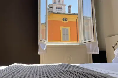 Image de In the heart of the city of Modena Studio apartment with view of Duomo and Ghirlandina