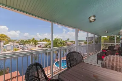 Image de Paradise Palace 3/3 Waterfront Pool Kayak 70' Dock