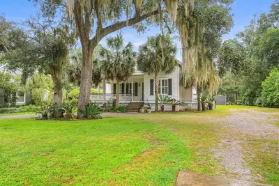 Image de 4 Bed- 2. 5 bath - Close to Pi!