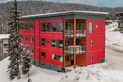Image de Brand new duplex on the Ridge with incredible mountain views and an elevator!