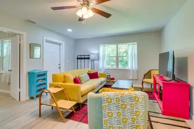 Image de Single-Story Ocala Home w/ Porch - Near Wec!