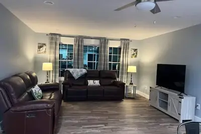 Image de Clean! Pet friendly, New construction, 2 bedrooms, 2 bathrooms, washer-dryer
