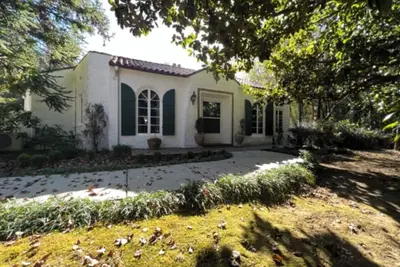 Image de Charming High Point Historical Home only minutes from Hpu and Furniture Market