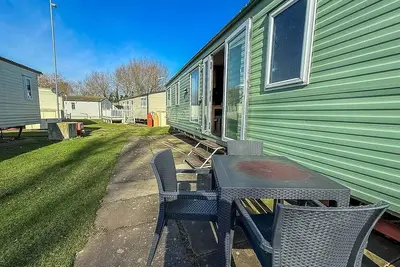 Image de Lovely 8 berth caravan at Southview Holiday Park near Skegness beach ref 33031cl