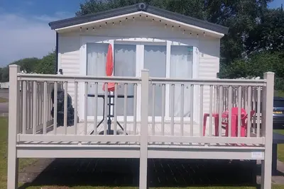Image de Beautiful caravan with full lake view at Southview Holiday Park ref 33057cl