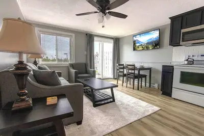 Image de Ml 349: Delightful 2br w/new deck. Ready for you to enjoy this summer!