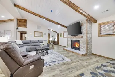 Image de Whisky Pines Retreat in Lake Harmony w/ Outdoor Firepit, Gazebo, Kid-Friendly!