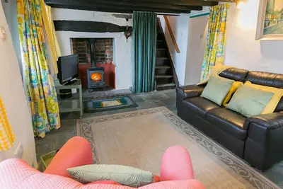 Image de Cyndal Bach -  a coastal that sleeps 3 guests  in 2 bedrooms