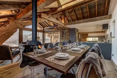Image de Chalet - Stunning Views & Walkable to Lifts/Town