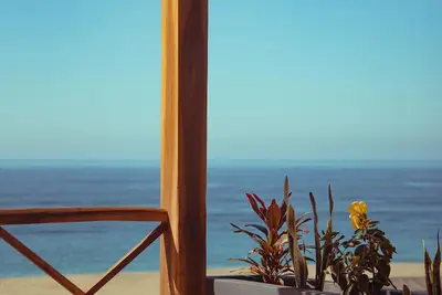 Image de Room 4- Spacious Ocean Front Condo for 4 People