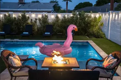 Image de New! Windsor Villa:  Free Heated Pool, Golf, Pool Table and more.