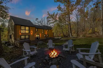 Image de Luxury West Hill Villa! 7 Br, 4 Bath, 24+ Sleeps! @ Camelback, Sauna! ⛷️🏂🚣