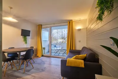 Image de Appartement 'Petit Cocon Proche Lac Et Stations' avec piscine partagée, balcon et Wi-Fi