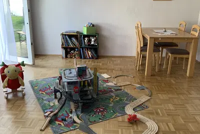 Image de GroĂźzĂĽgiges Familien-ferienhaus in Landau Arzheim - Mitten in der Natur!