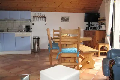 Image de Charmant 4 pièces pour 6 pers. , à 300m des pistes avec Wi-Fi, balcon et parking, Villeneuve
