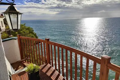 Nouveau. Duplex lumineux. Vues superbes. Mer et piscine. Vacances inoubliables.