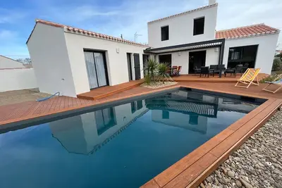 Image de Magnifique villa avec piscine Ă 300m de la plage