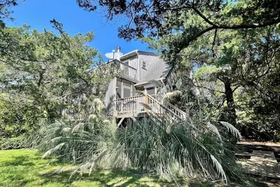 Image de Neaptide: Secluded & Spacious Home in Jackson Dunes