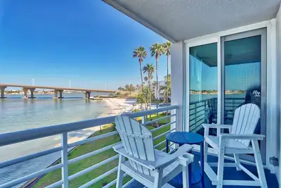 Image de ☀️Corner Condo~Close to Beaches~ Bayside Pool~ 2br Bahia Del Mar 9-317