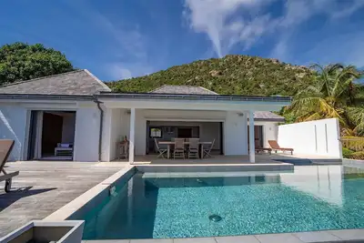 Image de Traditional Villa Located in a Quiet Area