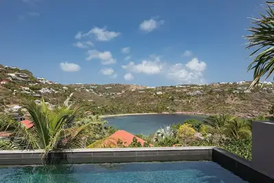 Image de Lovely Villa with Tropical Environment