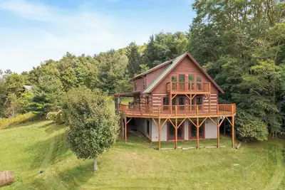 Image de Charming Mountain Home in Banner Elk