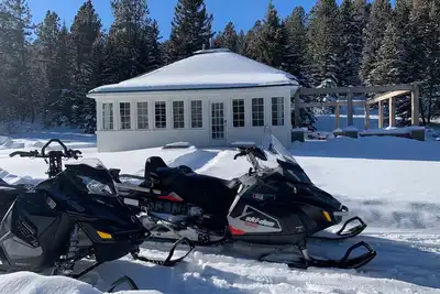 Image de The Ranger Cabin - Luxury Off-Grid