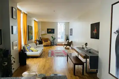 Image de Spacious one-bedroom loft urban retreat!