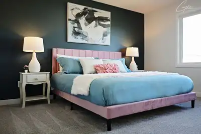 Image de Beautiful 3 King Beds|Garage|Airport|Disney+