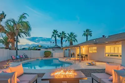 Centrally Located Hike Dine & Shop w/ Pool Table, Heated Pool, Office, Firepit