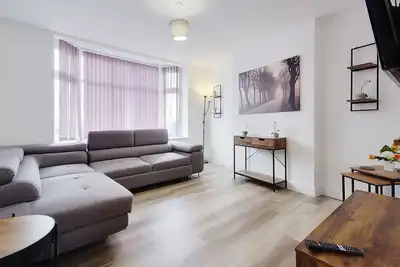 Image de Appartement-Salle de bain privée extérieure-683 Wimborne Road