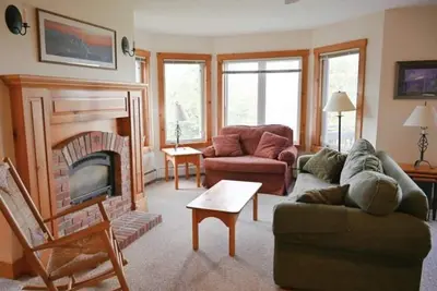 Image de Ski in-Ski Out Condo at Jay Peak, Vt