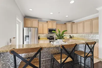 Image de One block from Indian Rocks Beach in he heart of Independence Square!