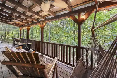 Image de 5% Snr/Mltry Discount! King Beds, Theater, Hot Tub, XBox, Fireplace