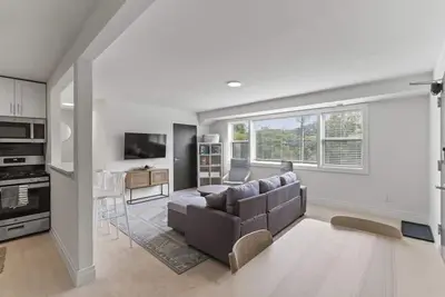 Image de Modern 2br Condo in Alexandria. Serenity that You Deserve
