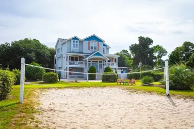 Image de Duck Location! Volleyball, Pool, Game Room & More