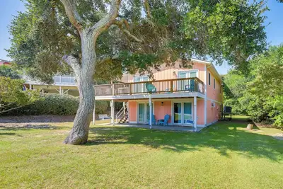 Image de Emerald Isle Vacation Rental, Walk to Beach!
