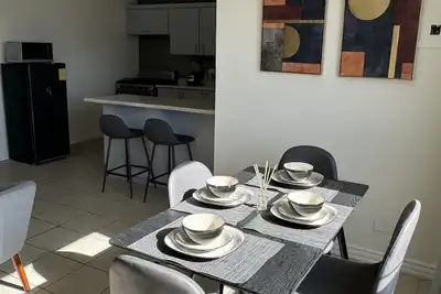 Image de Hermoso Departamento Recién Remodelado!