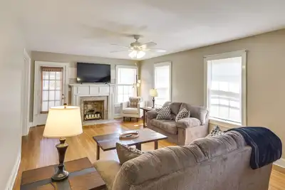 Image de Charming Tullahoma Stay w\/ Great Walkable Location