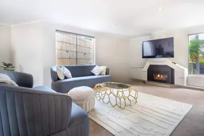 Image de The Moondah Manor A Poolside Family Retreat