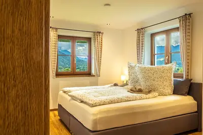 Image de Ferienwohnung Untersberg für 1-4 Personen, 48 qm, 2 Schlafzimmer, Wohnküche, Bad mit Dusche/wc, Balkon