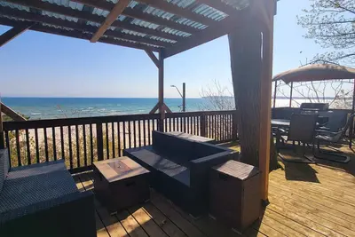 Image de Waterfront 2br Loft w/ Sunset View!