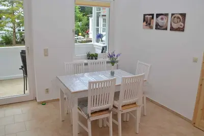 Image de Wohnung 12 - Villa Rügen - 300 m zum Strand