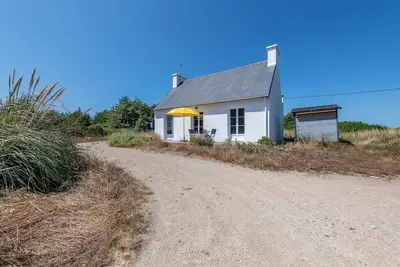 Image de Maison de vacances 'Beach House 1km De La Plage' avec terrasse privée, jardin privé et Wi-Fi