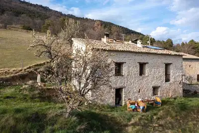 Image de A lovely quiet basic Farmhouse in the Alpes Hautes Provence.