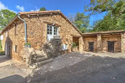 Image de Juliannes - Gîte La Pierre Etoilée Piscine Privée